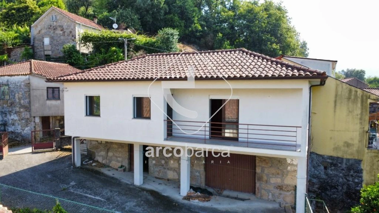 Moradia T2 para Venda em Vale Foto 17