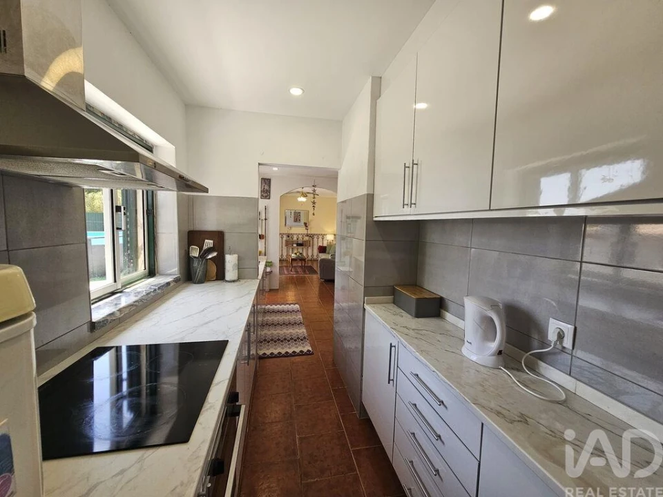 Moradia T3 para Venda em Almoster Foto 5