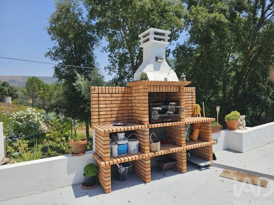 Moradia T3 para Venda em Almoster Foto 17