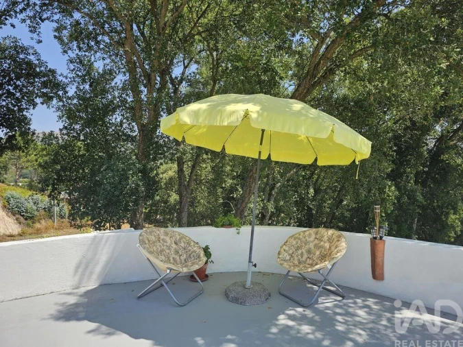 Moradia T3 para Venda em Almoster Foto 18