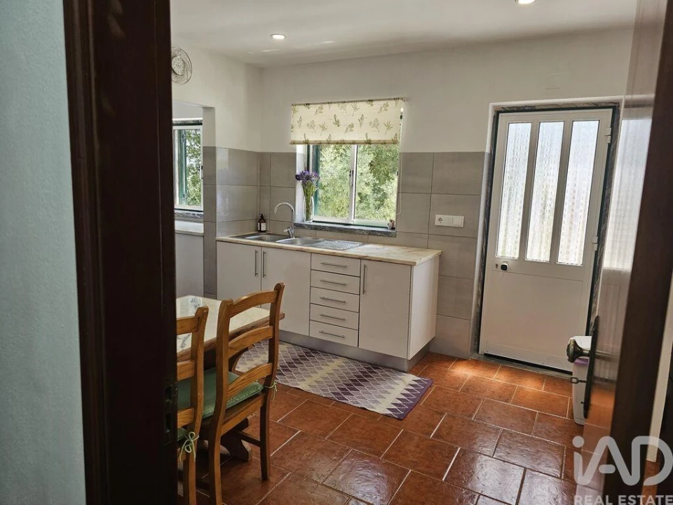 Moradia T3 para Venda em Almoster Foto 3