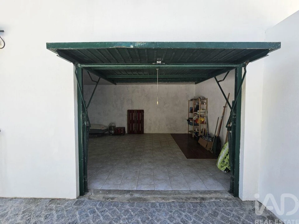 Moradia T3 para Venda em Almoster Foto 26