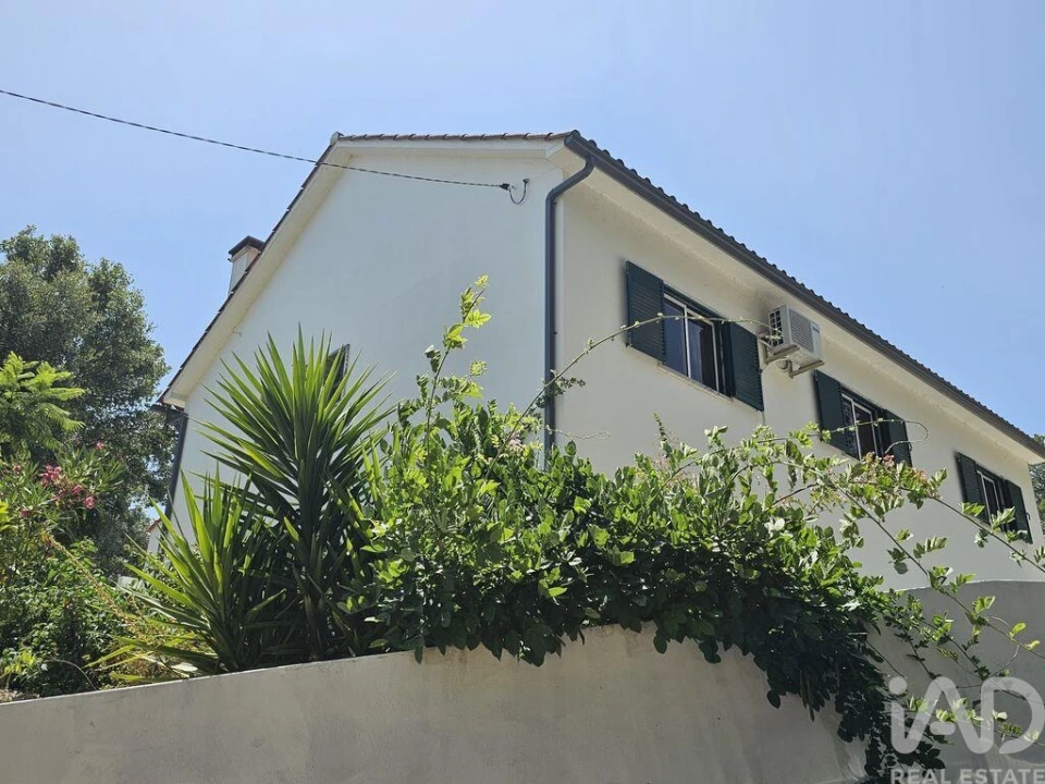 Moradia T3 para Venda em Almoster Foto 28