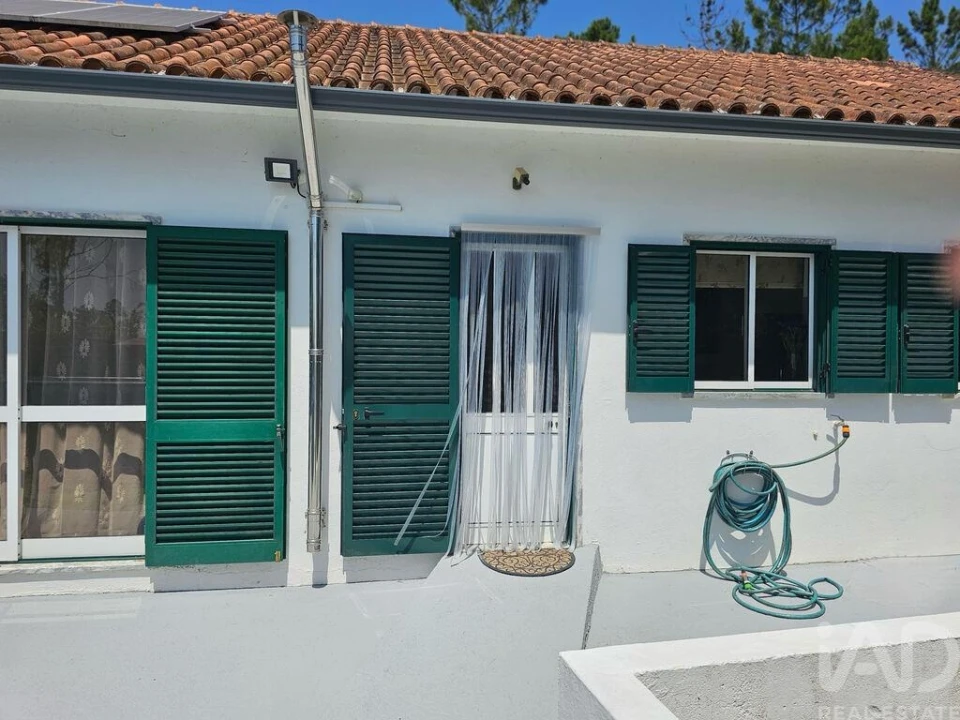 Moradia T3 para Venda em Almoster Foto 14