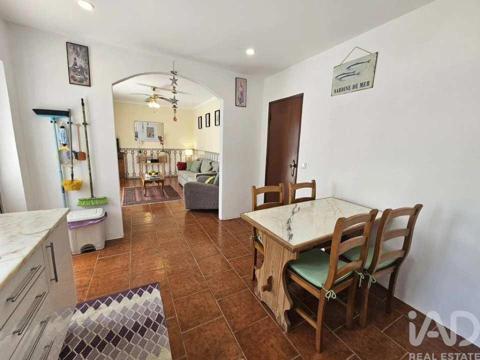 Moradia T3 para Venda em Almoster Foto 6