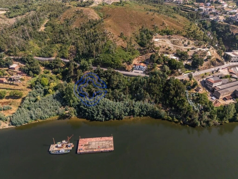 Terreno para Venda em Foz do Sousa e Covelo Foto 2