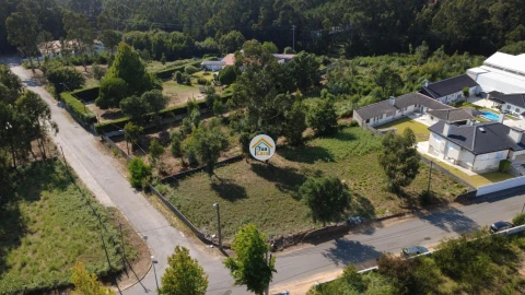 Terreno para Venda em Anta e Guetim