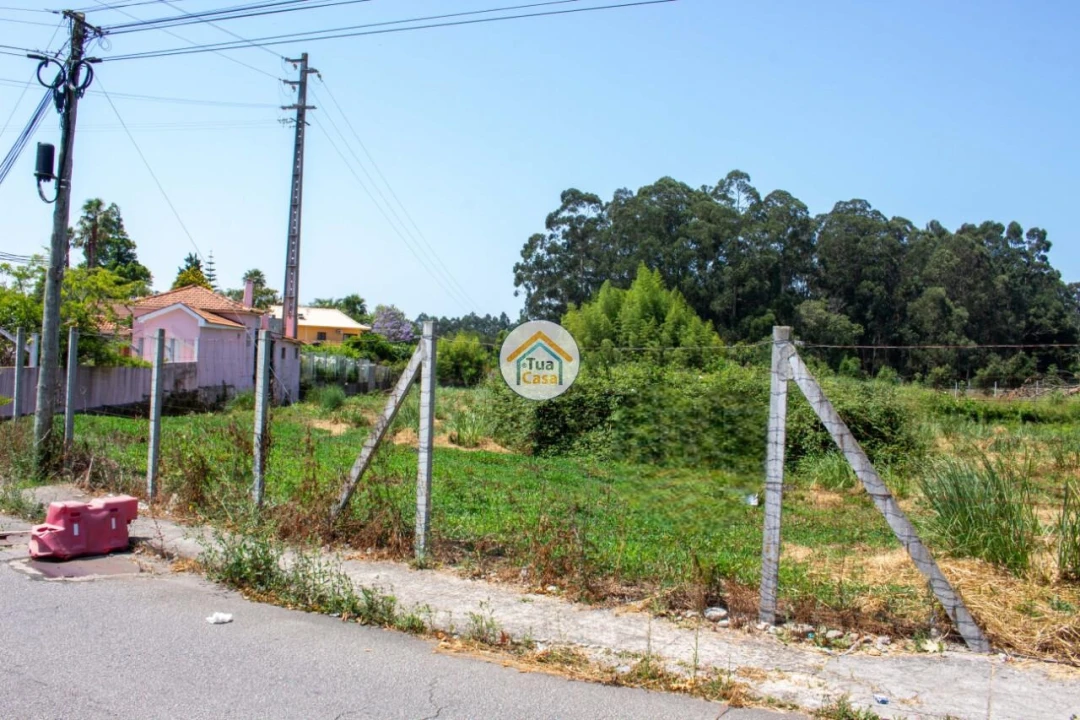 Terreno para Venda em Anta e Guetim Foto 3