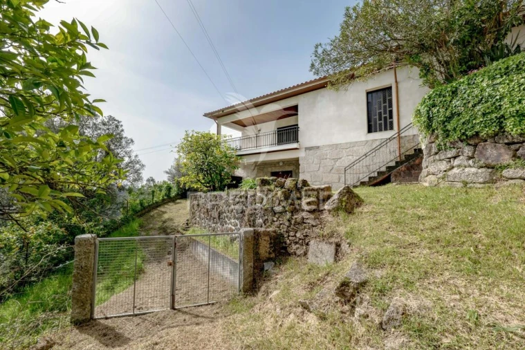 Moradia T3 para Venda em Vilela, Seramil e Paredes Secas Foto 1