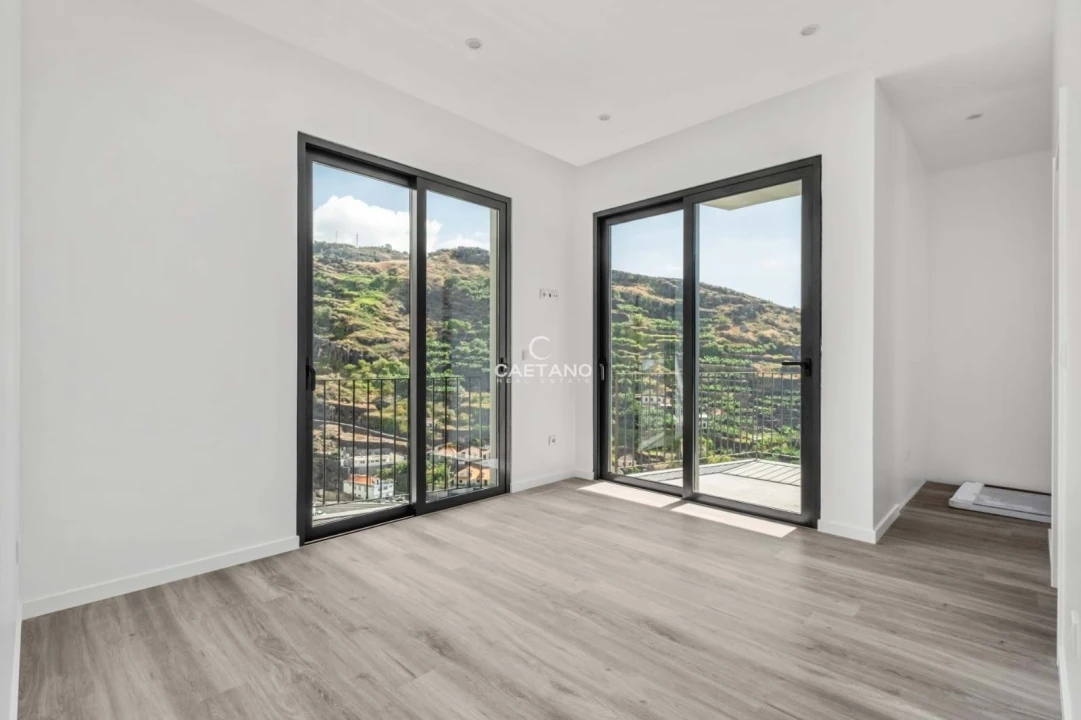 Moradia T3 para Venda em Tabua Foto 12