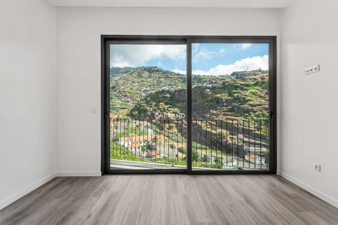 Moradia T3 para Venda em Tabua Foto 3