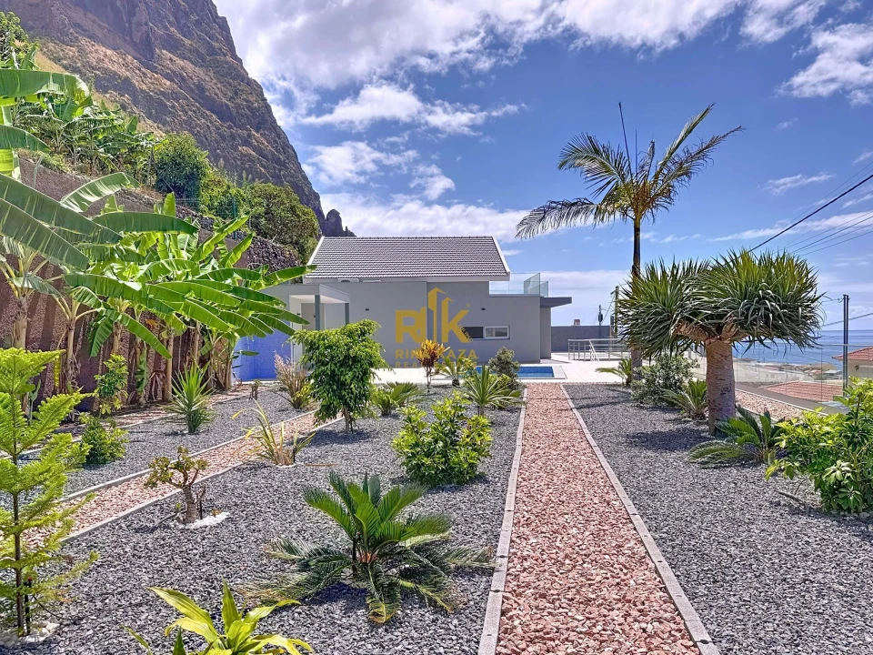 Moradia T4 para Venda em Paul do Mar Foto 60