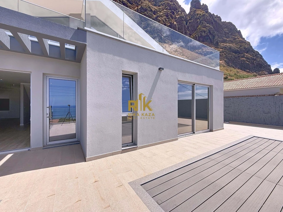 Moradia T4 para Venda em Paul do Mar Foto 44