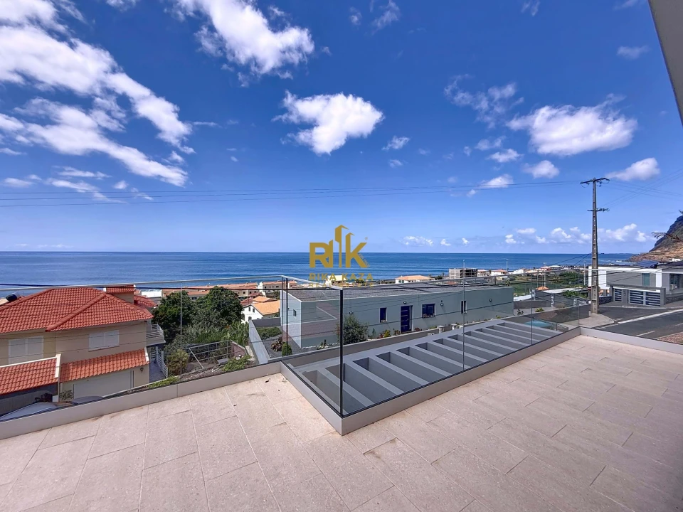 Moradia T4 para Venda em Paul do Mar Foto 37