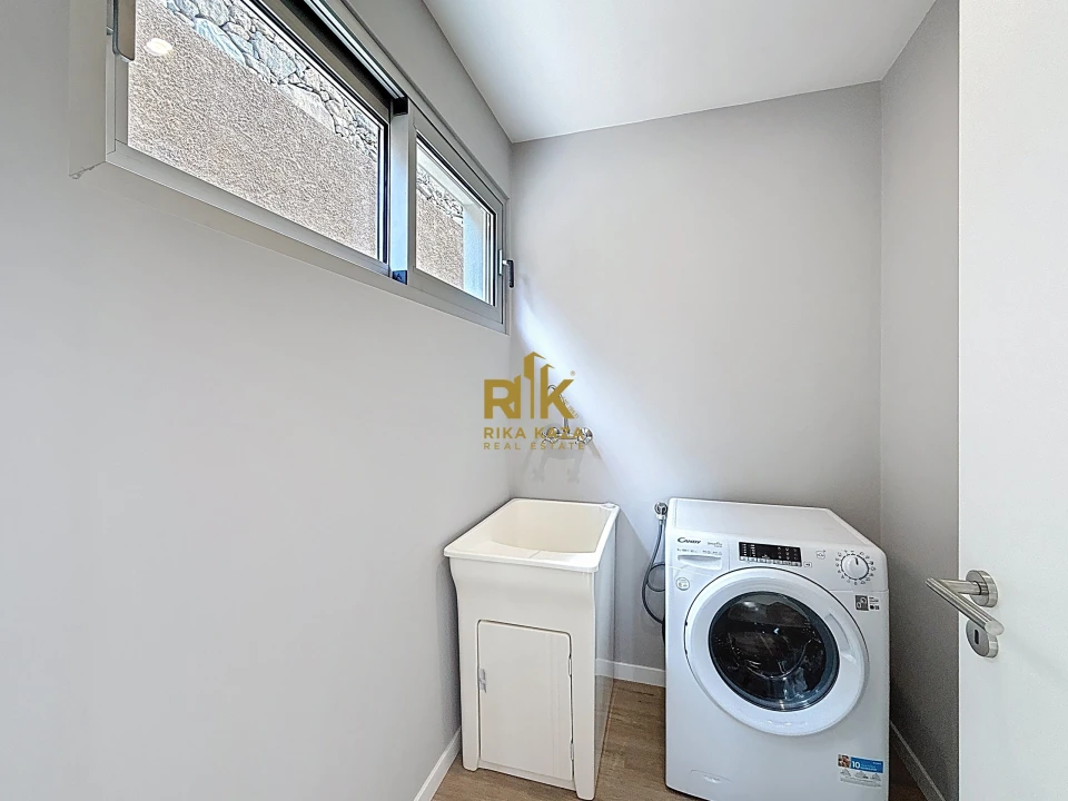 Moradia T4 para Venda em Paul do Mar Foto 7