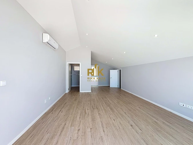 Moradia T4 para Venda em Paul do Mar Foto 30