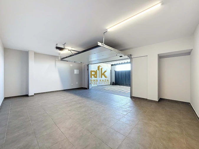 Moradia T4 para Venda em Paul do Mar Foto 52