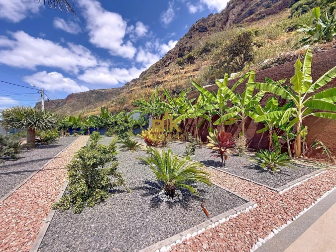 Moradia T4 para Venda em Paul do Mar Foto 57