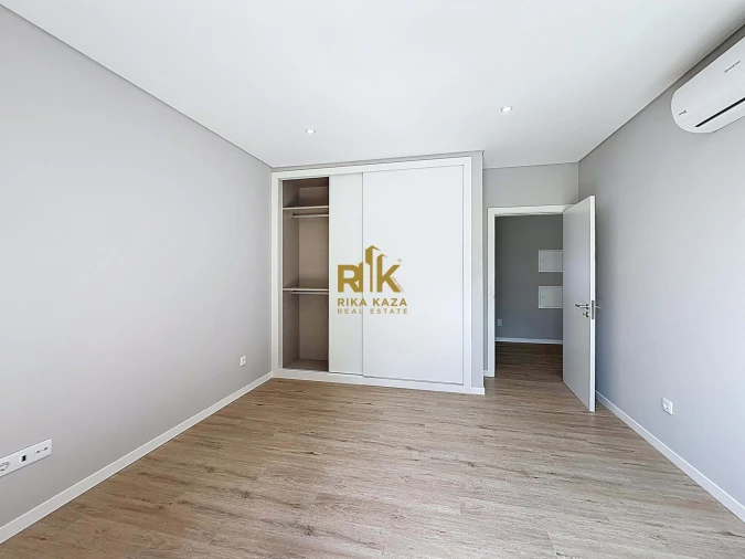 Moradia T4 para Venda em Paul do Mar Foto 18