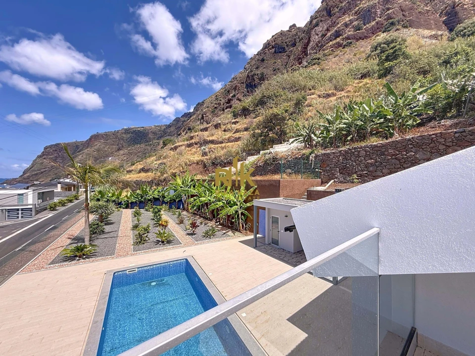 Moradia T4 para Venda em Paul do Mar Foto 43