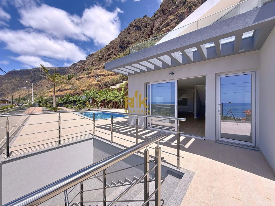 Moradia T4 para Venda em Paul do Mar Foto 47