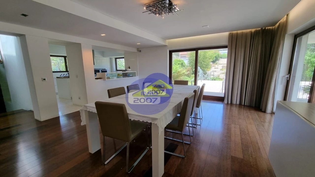 Moradia T4 para Venda em São Miguel do Souto e Mosteirô Foto 4