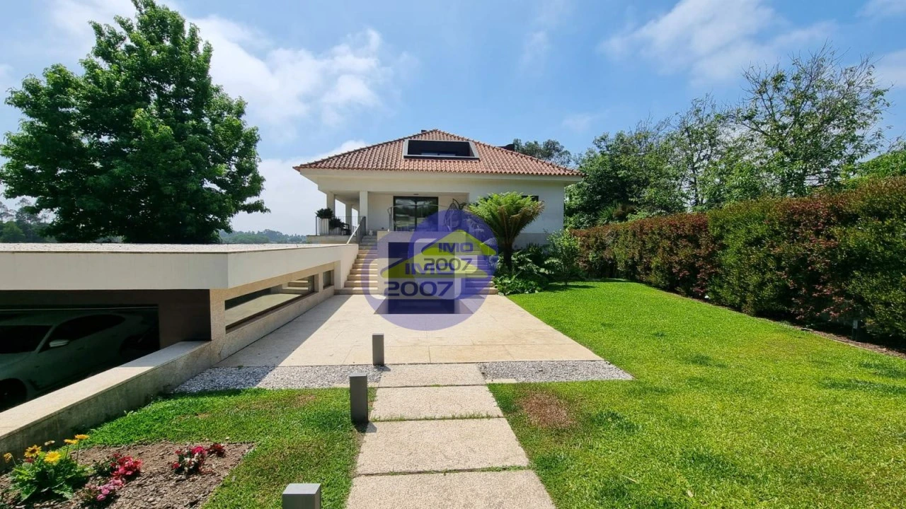 Moradia T4 para Venda em São Miguel do Souto e Mosteirô Foto 25