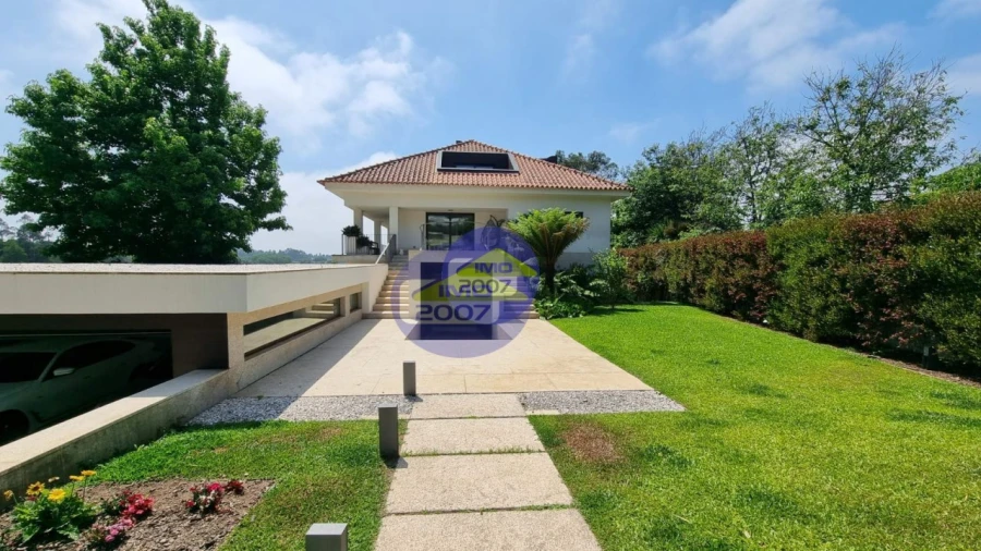 Moradia T4 para Venda em São Miguel do Souto e Mosteirô Foto 25