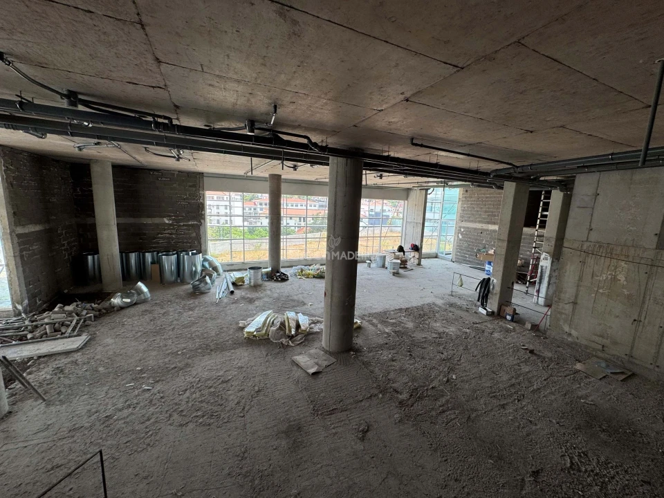 Armazém para Arrendamento em Machico Foto 15