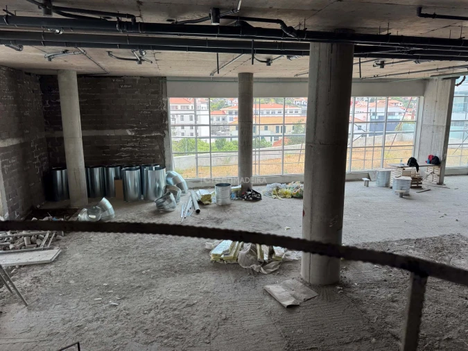 Armazém para Arrendamento em Machico Foto 5