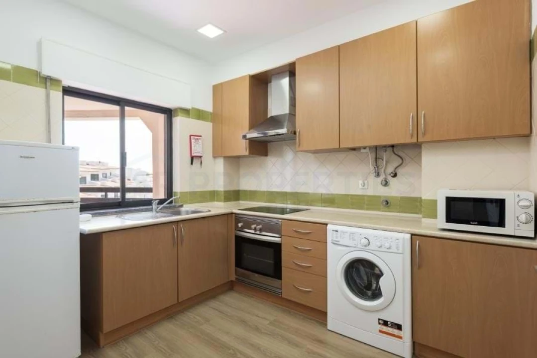 Apartamento T2 para Venda em Quarteira Foto 7