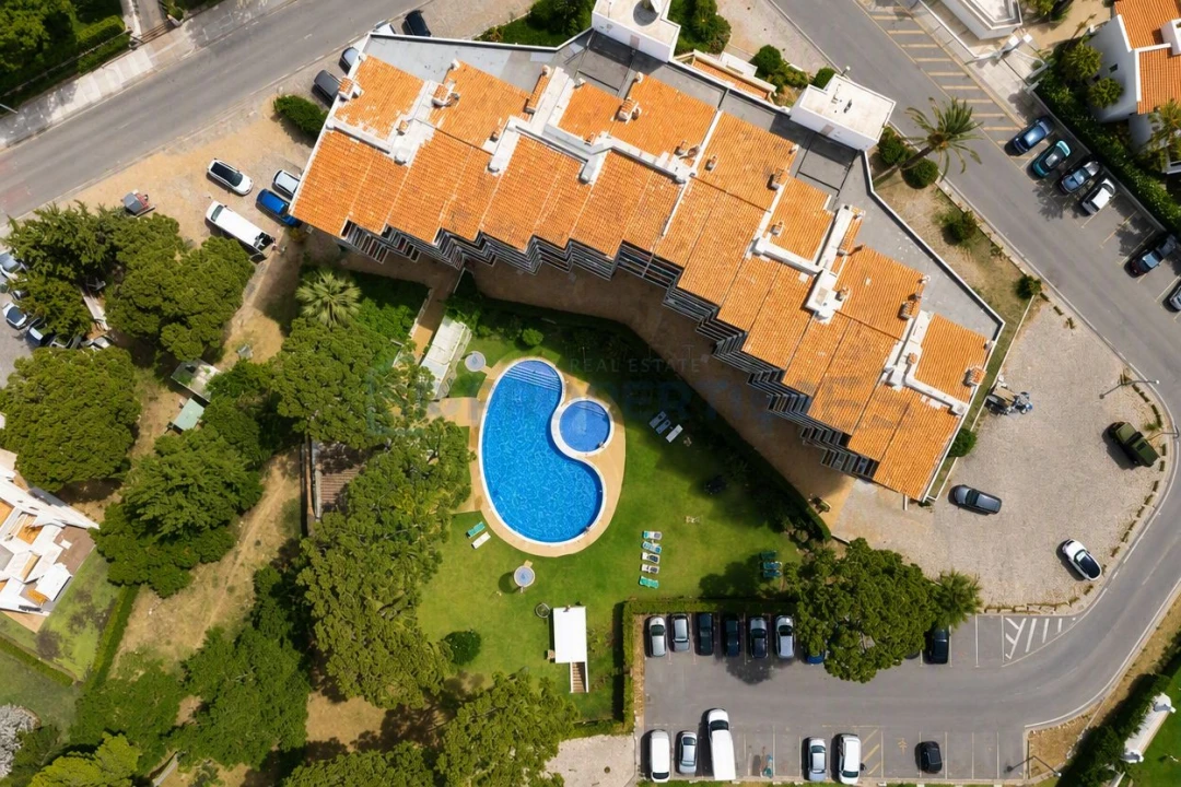 Apartamento T2 para Venda em Quarteira Foto 26