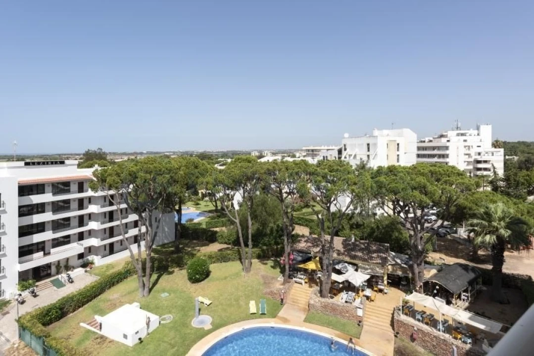 Apartamento T2 para Venda em Quarteira Foto 11