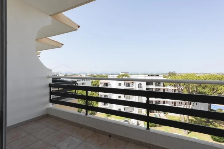 Apartamento T2 para Venda em Quarteira Foto 12