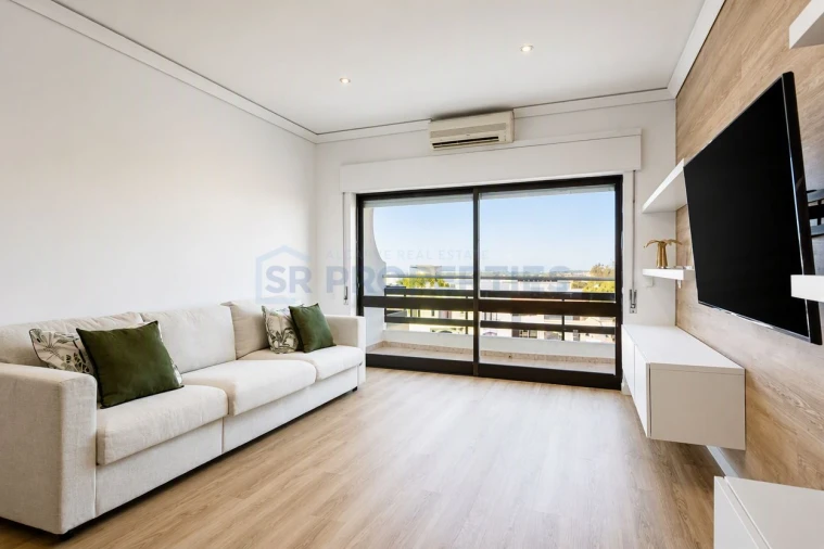 Apartamento T2 para Venda em Quarteira Foto 21