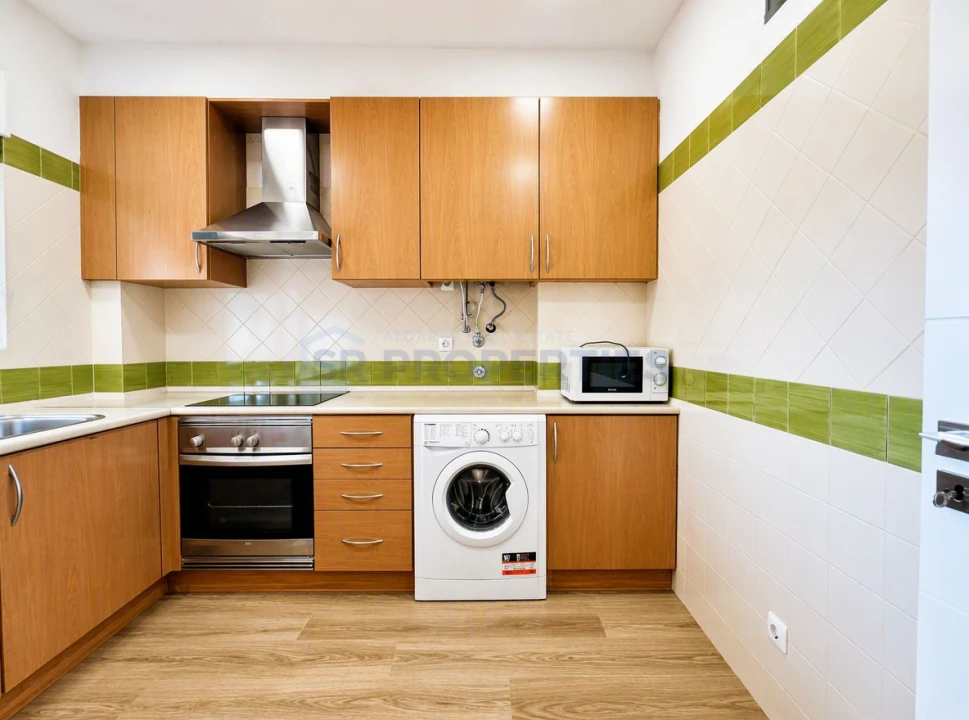 Apartamento T2 para Venda em Quarteira Foto 14