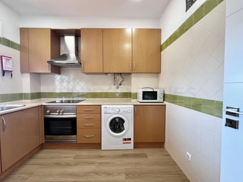 Apartamento T2 para Venda em Quarteira Foto 8