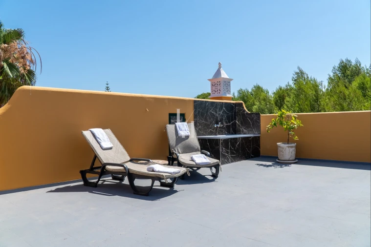 Moradia T6 para Venda em Armação de Pera Foto 19