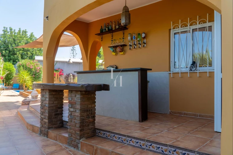 Moradia T6 para Venda em Armação de Pera Foto 28