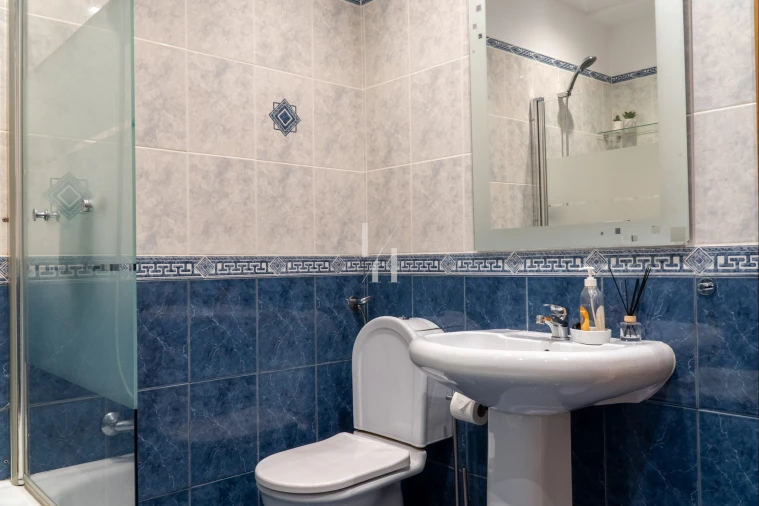 Moradia T6 para Venda em Armação de Pera Foto 22