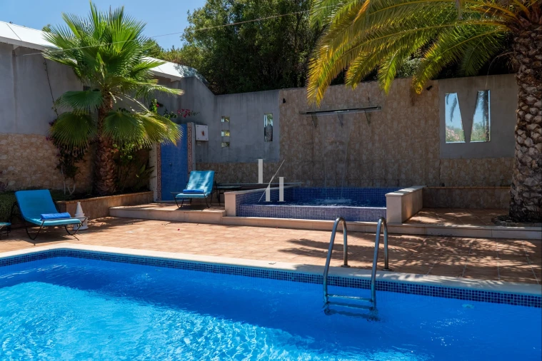 Moradia T6 para Venda em Armação de Pera Foto 25