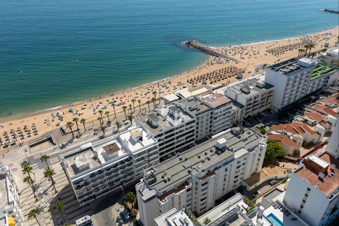 Apartamento T2 para Venda em Quarteira Foto 1