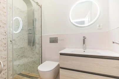 Apartamento T4 para Venda em Quarteira