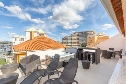 Apartamento T4 para Venda em Quarteira