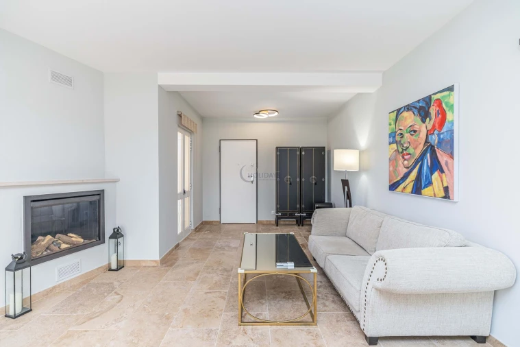 Apartamento T4 para Venda em Quarteira Foto 6