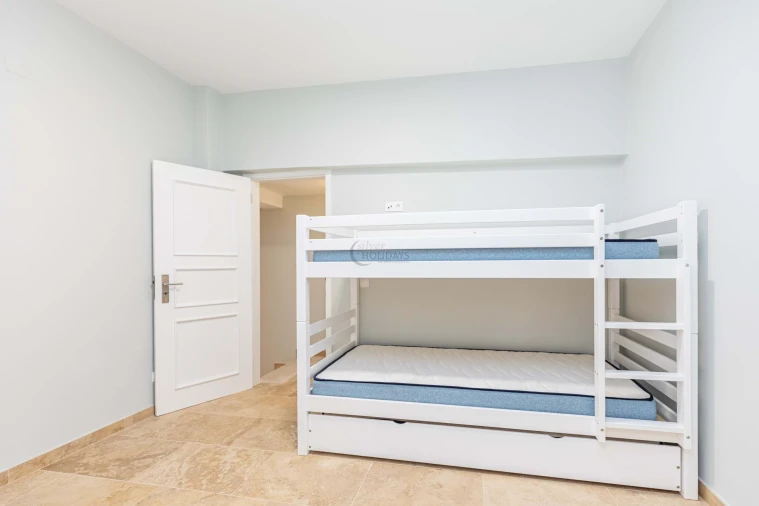 Apartamento T4 para Venda em Quarteira Foto 13