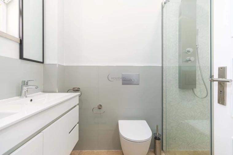Apartamento T4 para Venda em Quarteira Foto 14