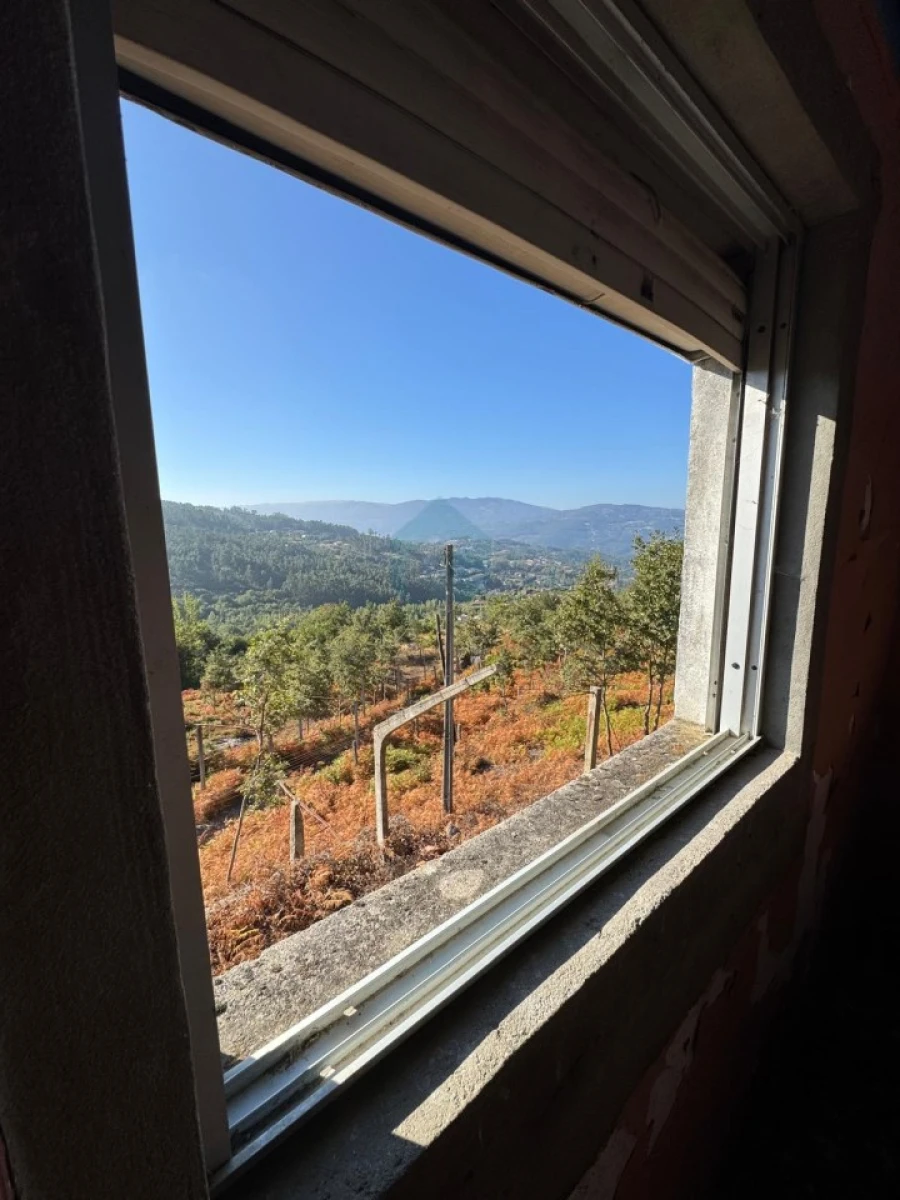 Terreno para Venda em Sande e São Lourenço Foto 14
