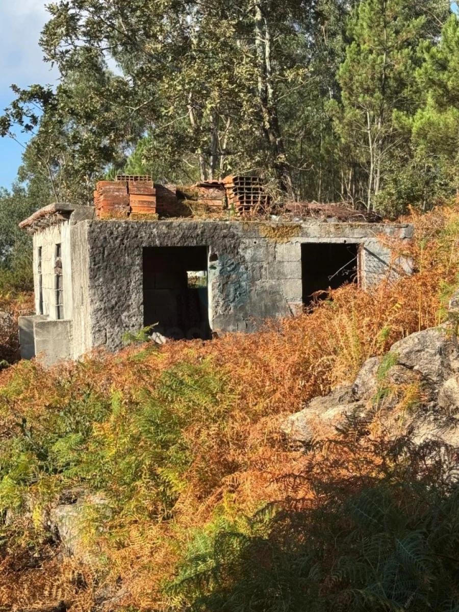 Terreno para Venda em Sande e São Lourenço Foto 20
