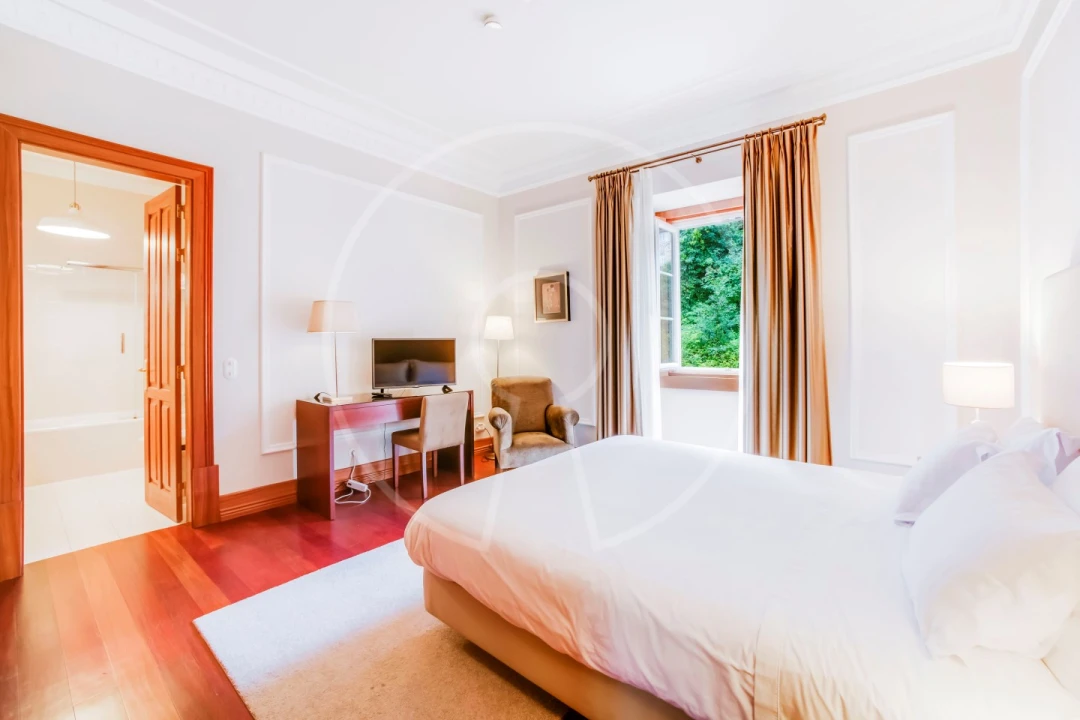 Moradia T7 para Venda em Santa Maria e São Miguel, São Martinho, São Pedro Penaferrim Foto 19